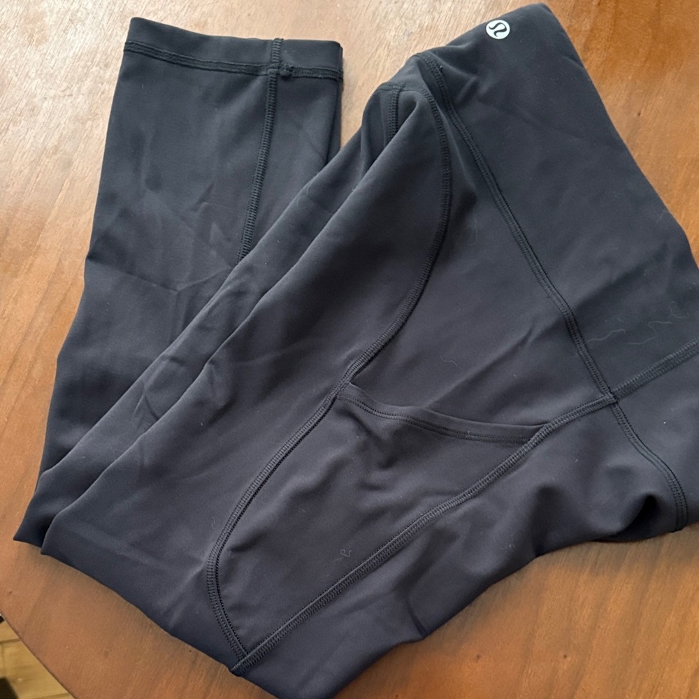 Lululemon Keep Moving Leggings 7/8th length size 4